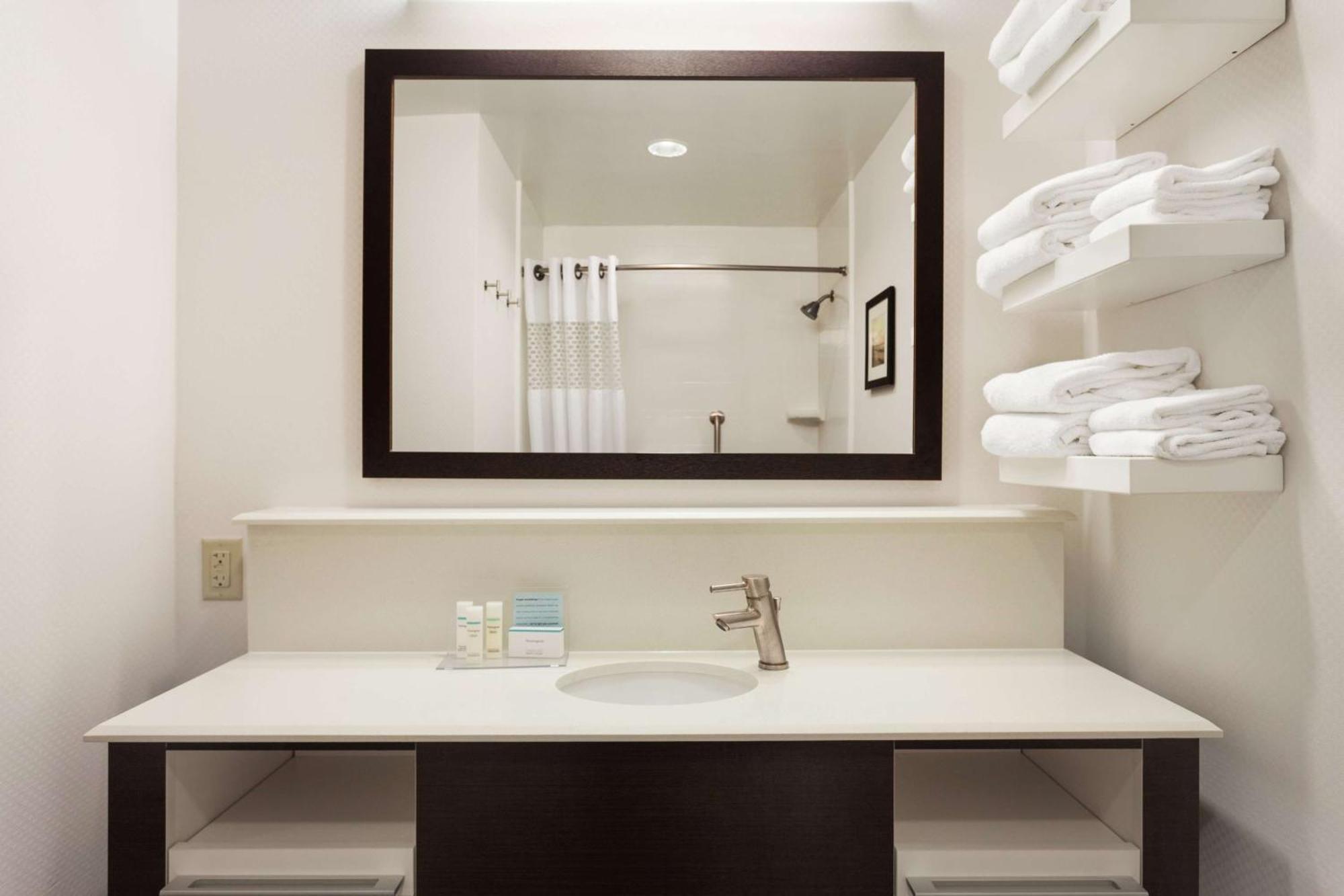 Hampton Inn Burlington - Colchester Εξωτερικό φωτογραφία